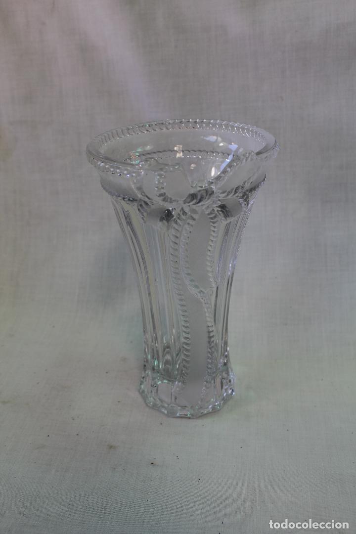 Antig&uuml;edades: jarron florero en cristal vintage - Foto 2