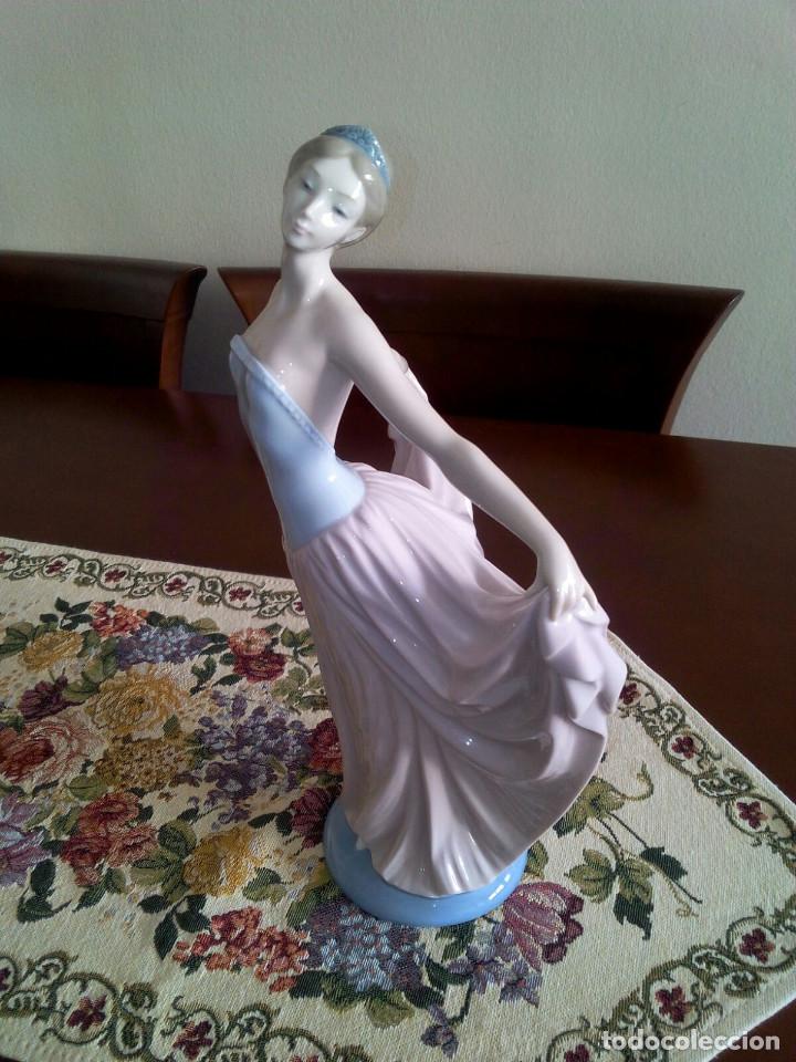 Antig&uuml;edades: Figura de Lladr&oacute; - Foto 3