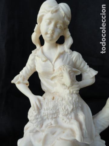 Antig&uuml;edades: PAREJA DE FIGURAS PASTORILES. - Foto 6