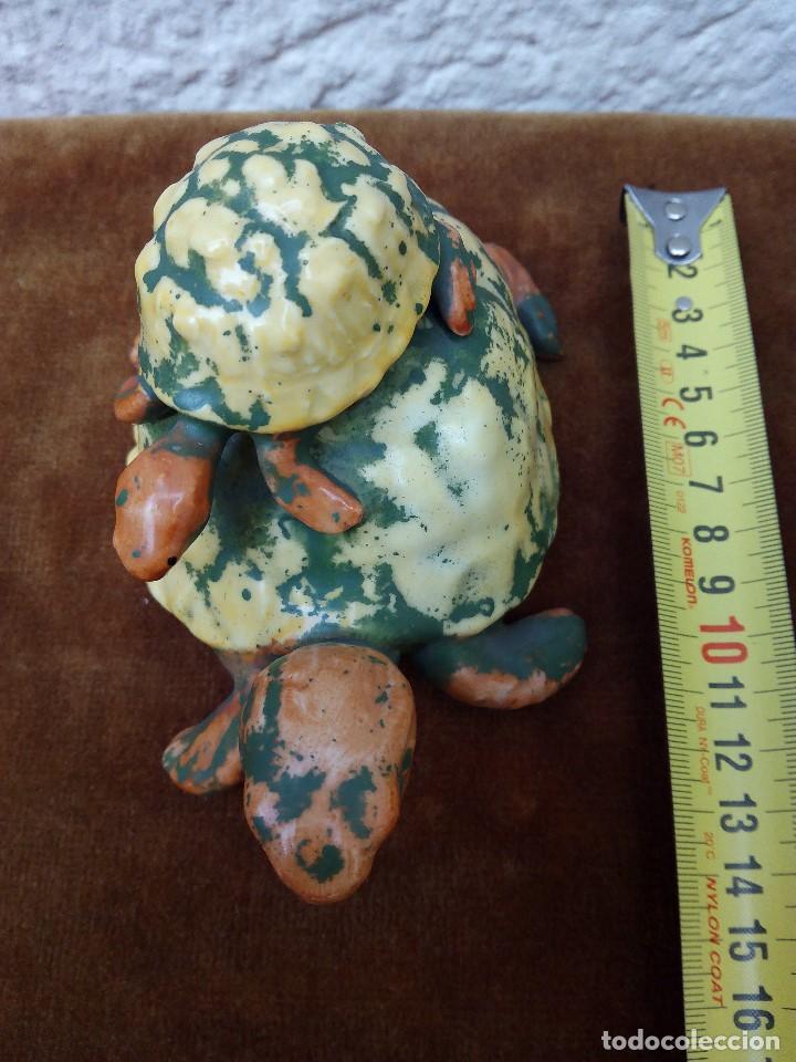 Antig&uuml;edades: Tortuga de cer&aacute;mica de la marca Hispania - Foto 1