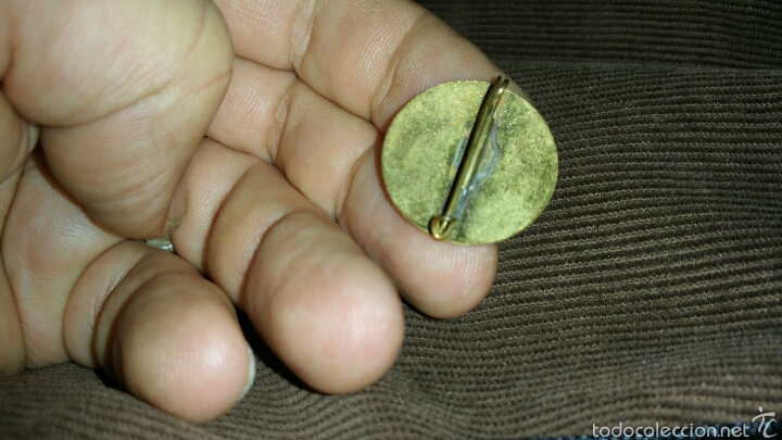 Antig&uuml;edades: Insignia del Vaticano a identificar esmaltada - Foto 2