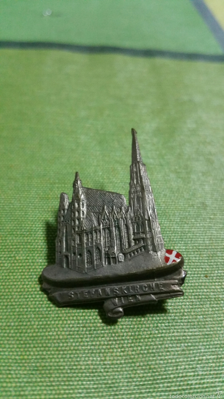 Antig&uuml;edades: INSIGNIA CATEDRAL DE SUIZA - Foto 1