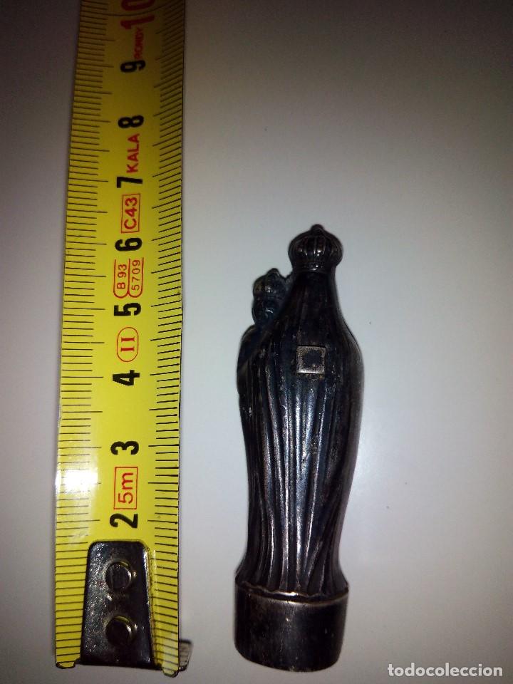 Antig&uuml;edades: Virgen con ni&ntilde;o, de metal. - Foto 2