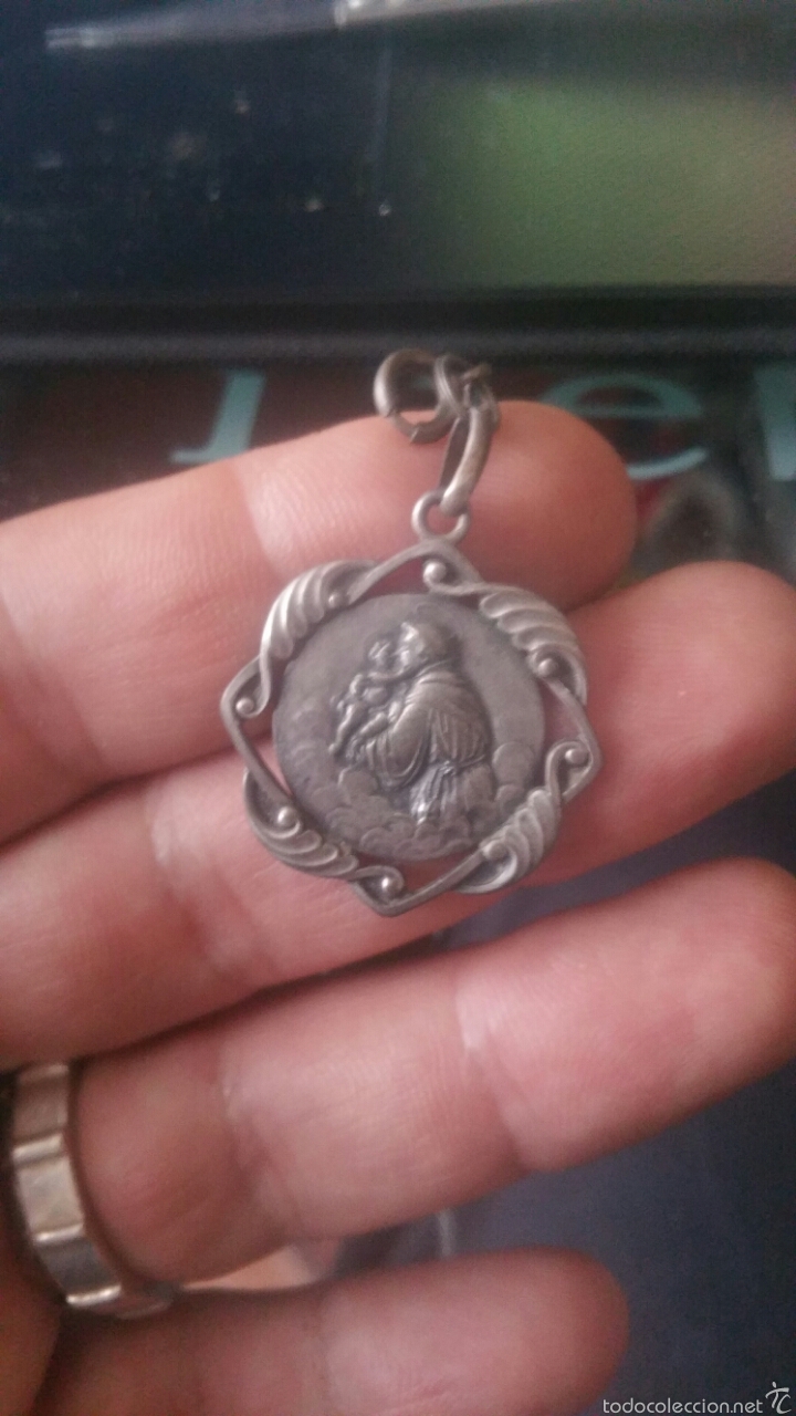 Antig&uuml;edades: Medalla de San Antonio - Foto 1