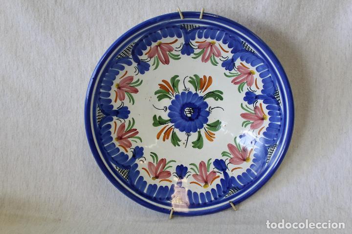 Antig&uuml;edades: plato de colgar en ceramica - Foto 1