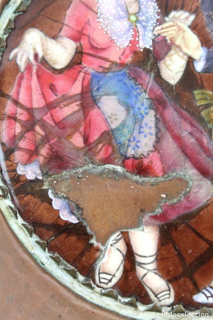 Antig&uuml;edades: PLATO DE COBRE CON IMAGEN ESMALTADA. - Foto 2