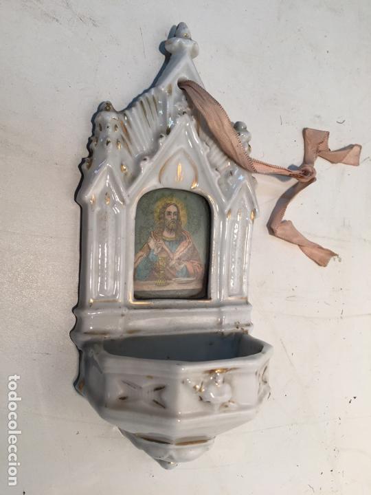 Antig&uuml;edades: BENDITERA DE BISCUIT ANTIGUA. - Foto 5