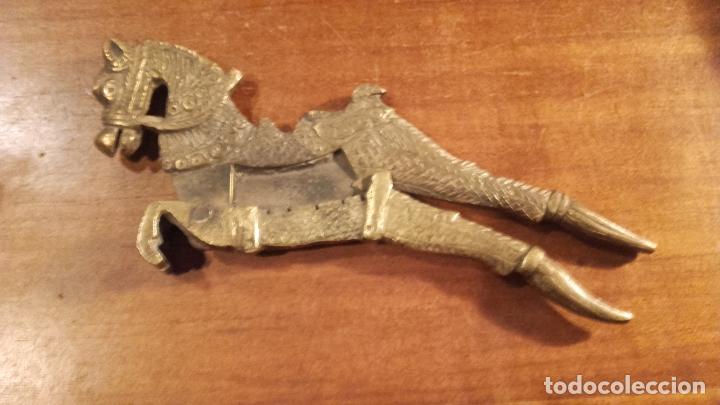 Antig&uuml;edades: Pinza betel en bronce Caballo - Foto 1
