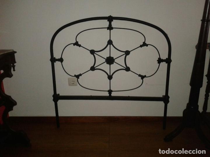 Antig&uuml;edades: cabezal cama de hierro - Foto 2