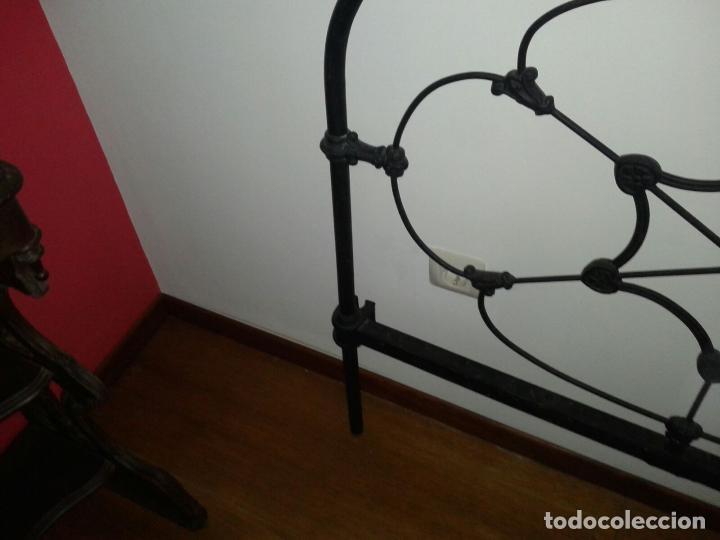 Antig&uuml;edades: cabezal cama de hierro - Foto 7