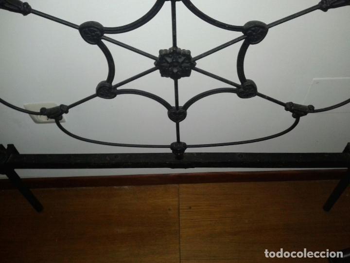 Antig&uuml;edades: cabezal cama de hierro - Foto 9