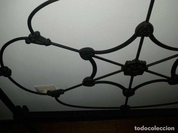 Antig&uuml;edades: cabezal cama de hierro - Foto 10