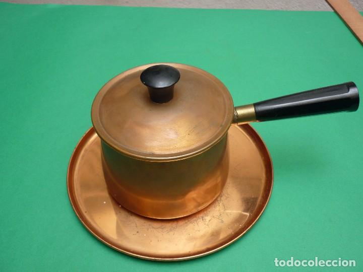 Antig&uuml;edades: Chocolatera dorada - Foto 1
