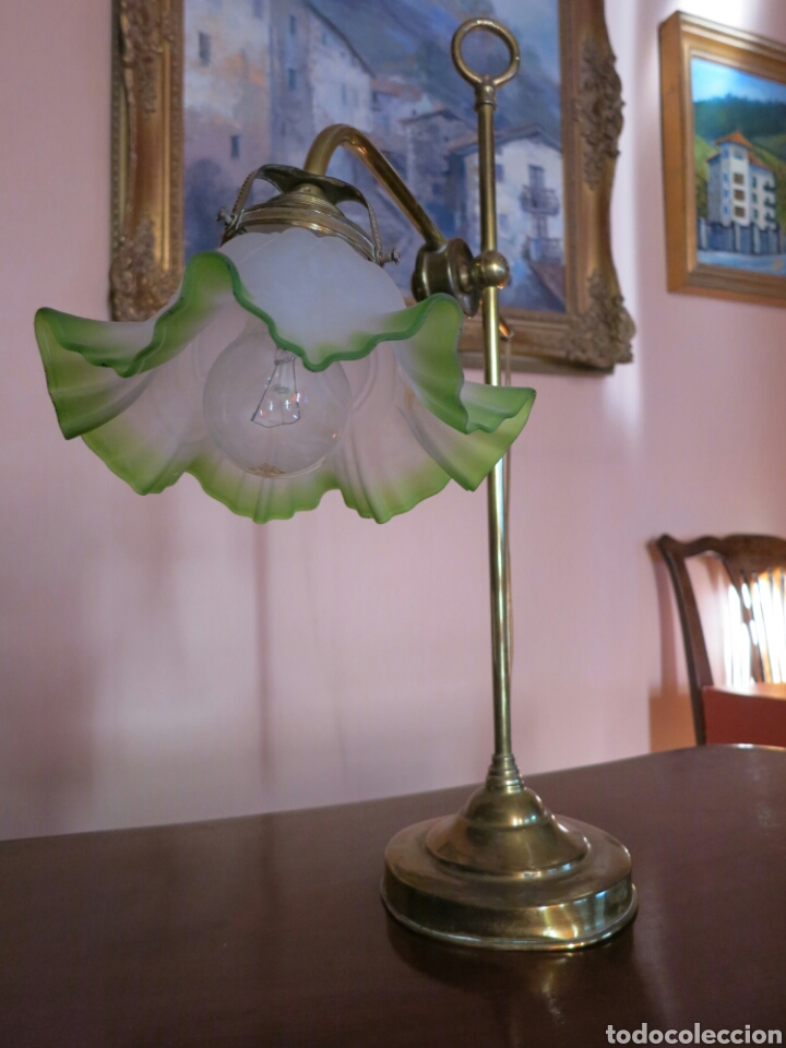 de mesa antigua con tulipa de cristal. Compra venta todocoleccion