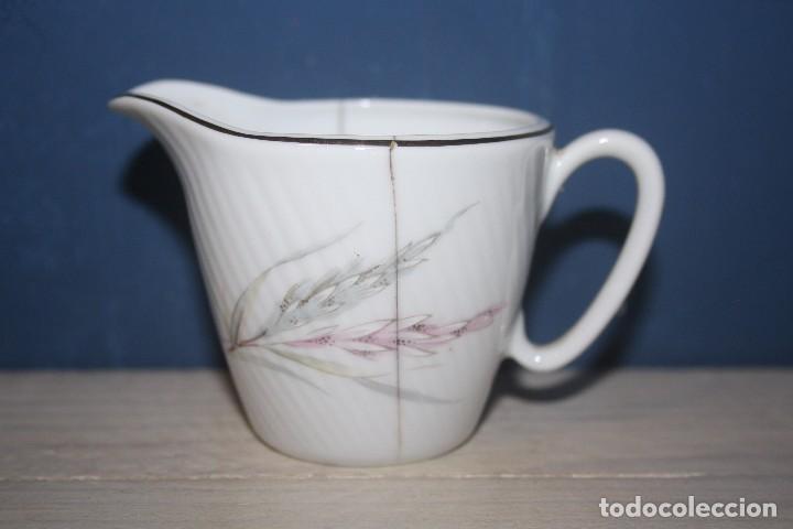 Antig&uuml;edades: Jarrita para leche Santa Clara - Foto 1
