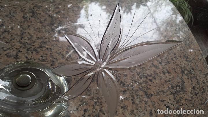 Antig&uuml;edades: antiguo centro de mesa de cristal - Foto 3