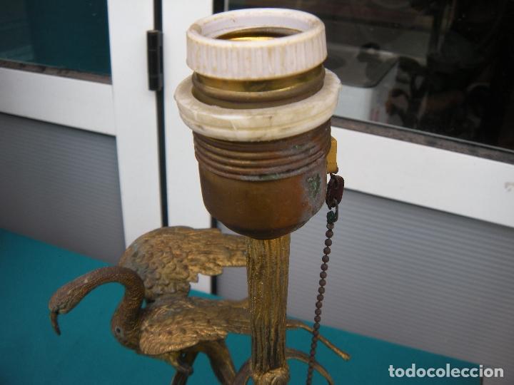 Antig&uuml;edades: L&Aacute;MPARA DE SOBREMESA - Foto 2