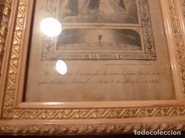 Antig&uuml;edades: marco de madera con recuerdo primera comunion 1908 - Foto 10