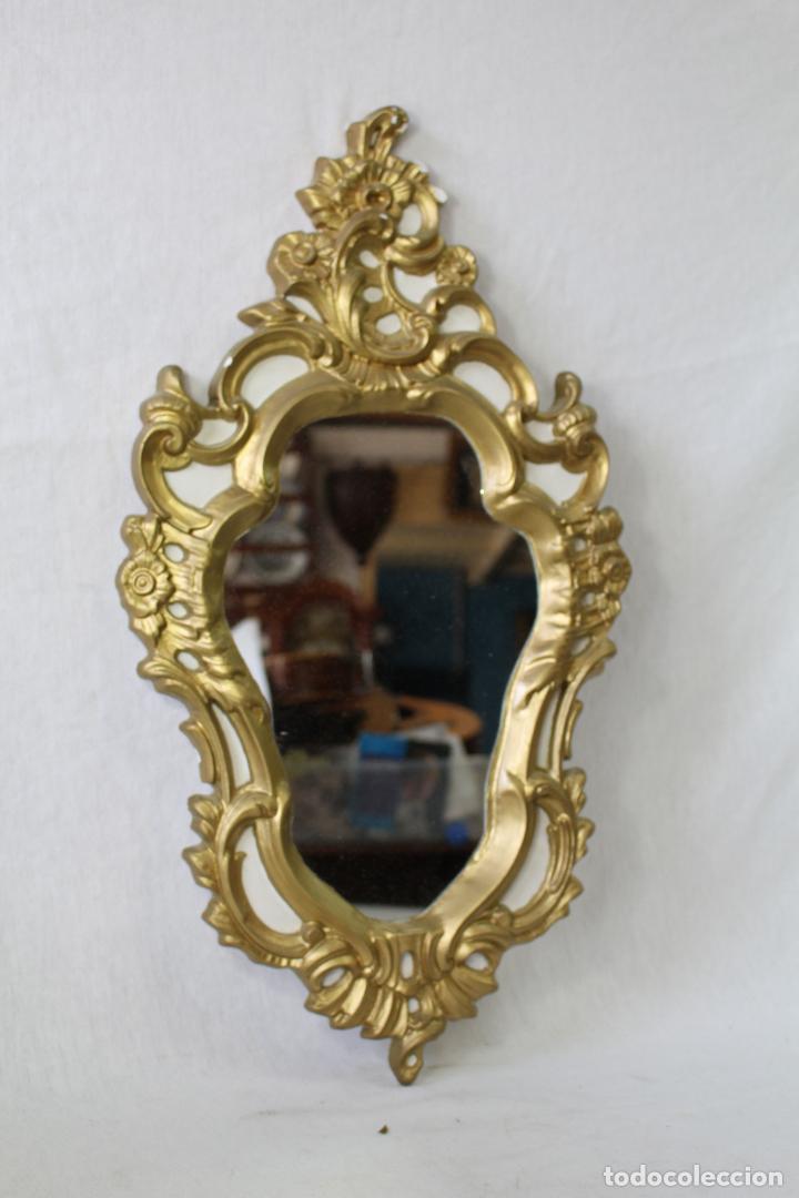 Antig&uuml;edades: espejo dorado en escayola - Foto 3