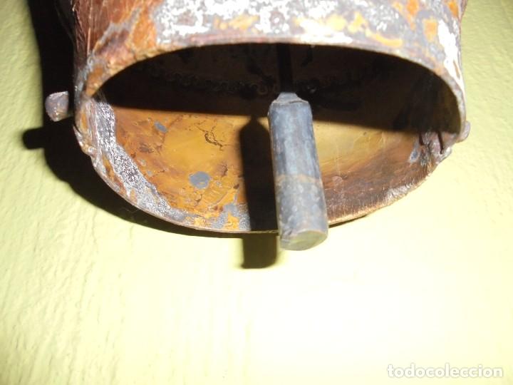 Antig&uuml;edades: CENCERRO CON COLLAR - Foto 2