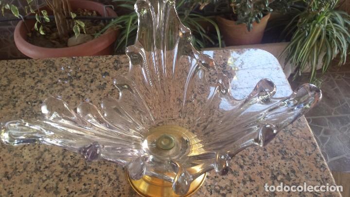 Antig&uuml;edades: antiguo centro de mesa de cristal - Foto 2