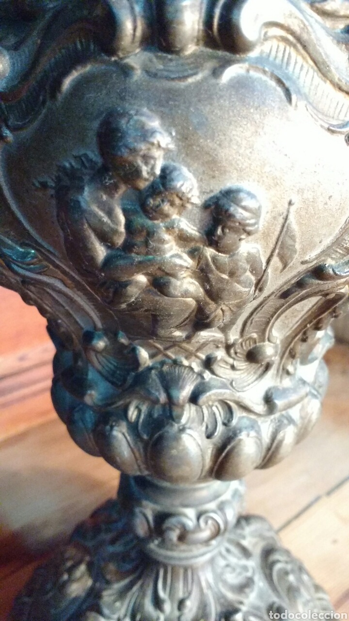 Antig&uuml;edades: Magn&iacute;fica pieza de bronce. Con tapadera. 33 cm. - Foto 2