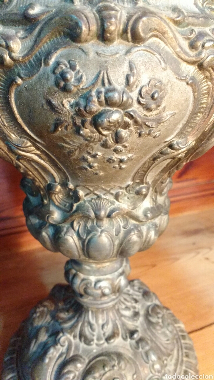 Antig&uuml;edades: Magn&iacute;fica pieza de bronce. Con tapadera. 33 cm. - Foto 6