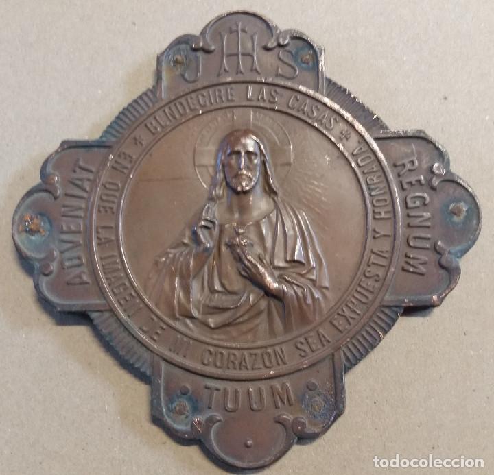 Antig&uuml;edades: Placa de cobre sobre base de madera, religiosa - Foto 1