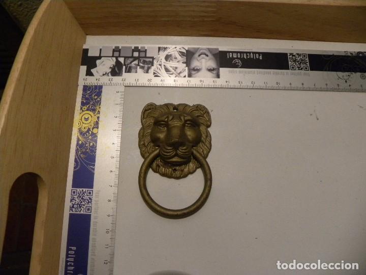 Antig&uuml;edades: TIRADOR CON FORMA DE LEON - Foto 1