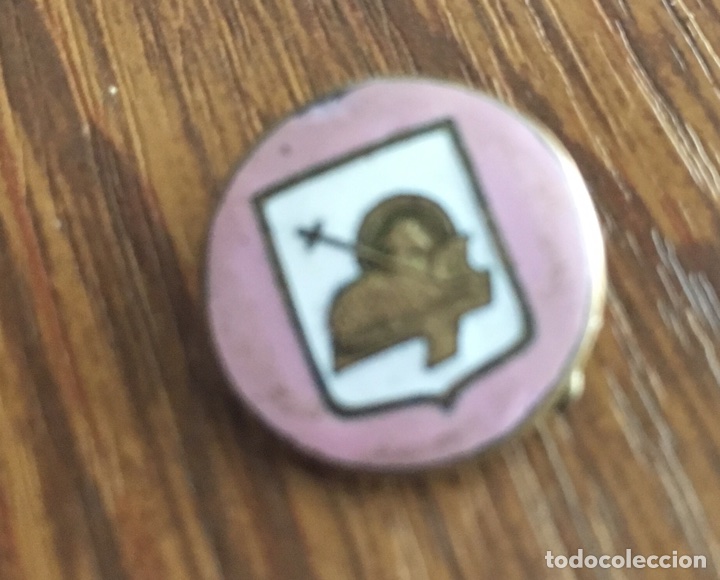 Antig&uuml;edades: INSIGNIA DE LAS BENJAMINAS DE ACCI&Oacute;N CAT&Oacute;LICA - Foto 1