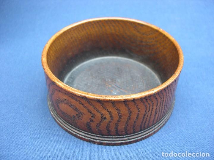 Antig&uuml;edades: Antiguo recipiente salvamanteles para botella. - Foto 1