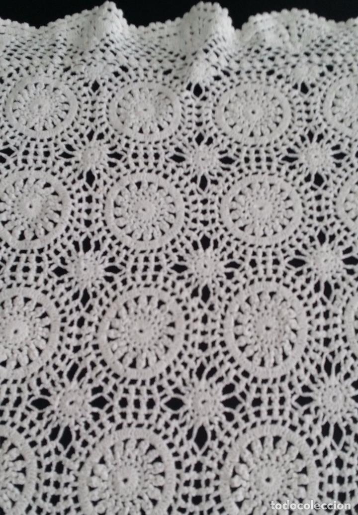 Antig&uuml;edades: Dos antiguos tapetes en crochet - Foto 4