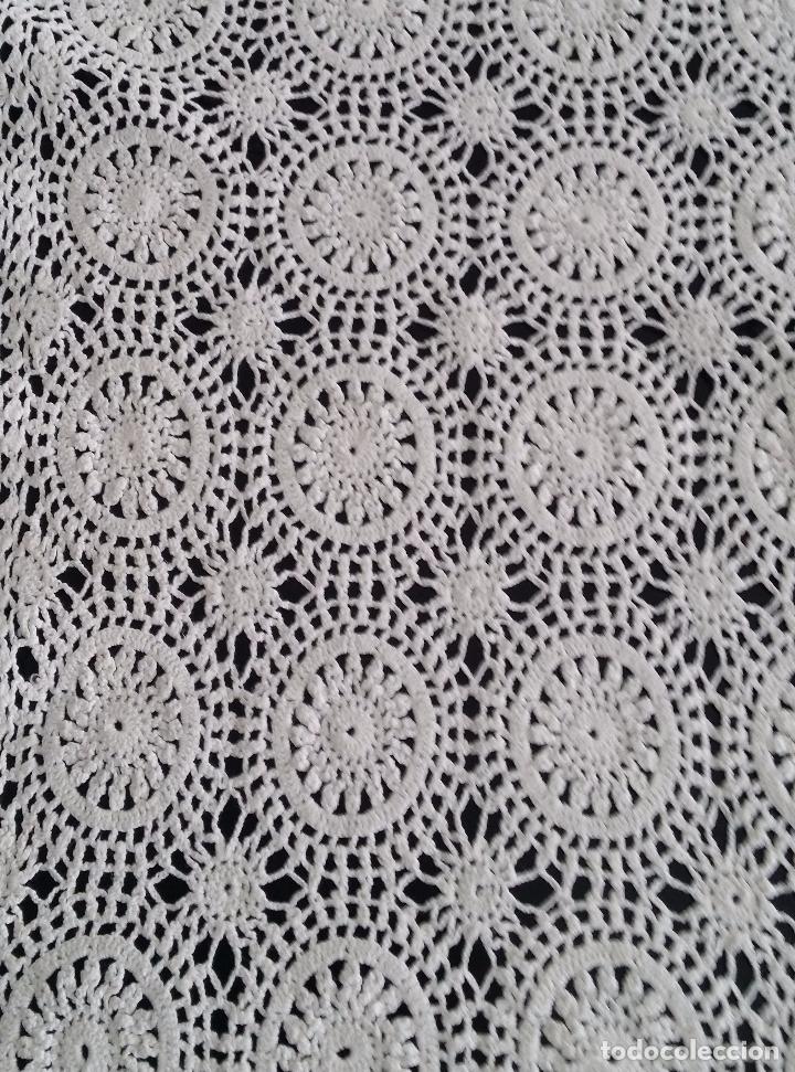 Antig&uuml;edades: Dos antiguos tapetes en crochet - Foto 5