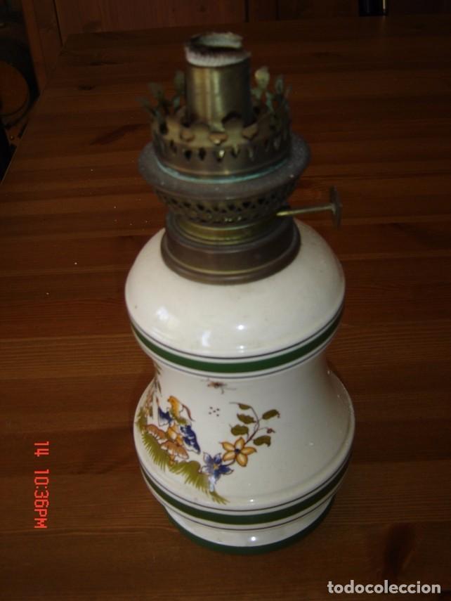 Antig&uuml;edades: Quinque de porcelana - Foto 1