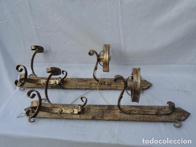 Antig&uuml;edades: PAREJA DE APLIQUES PERCHERO DE HIERRO. - Foto 6