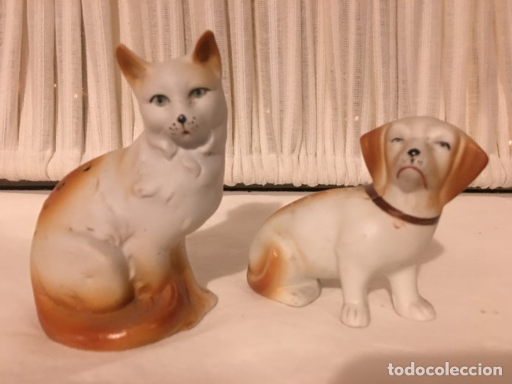 Antig&uuml;edades: Pareja de palilleros de biscuitt - Foto 2