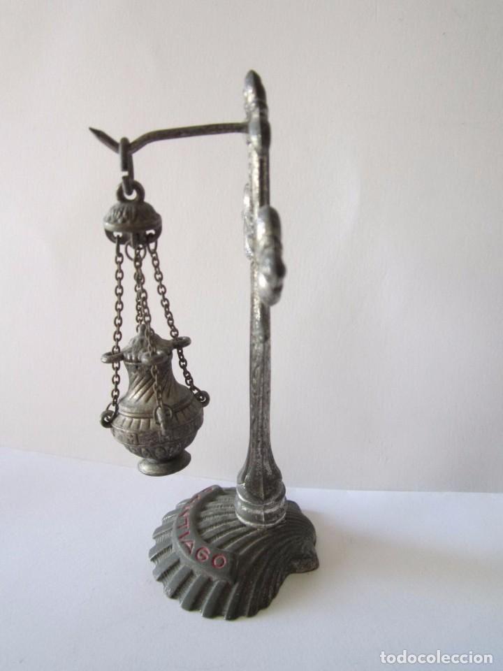 Antig&uuml;edades: (1) CRUZ DE SANTIAGO CON BOTAFUMEIRO - Foto 1
