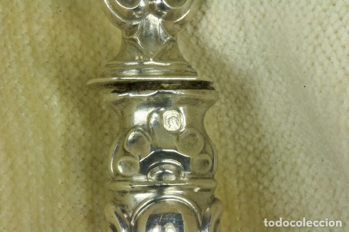 Antig&uuml;edades: Cuchar&oacute;n de servir. Plata y madera. S.XIX - Foto 3