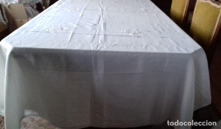 Antig&uuml;edades: MANTEL BORDADO. 65% POLIESTER Y 35% ALGODON. - Foto 4