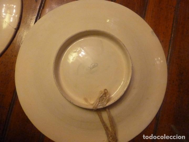 Antig&uuml;edades: DOS PLATOS FLORES - Foto 3
