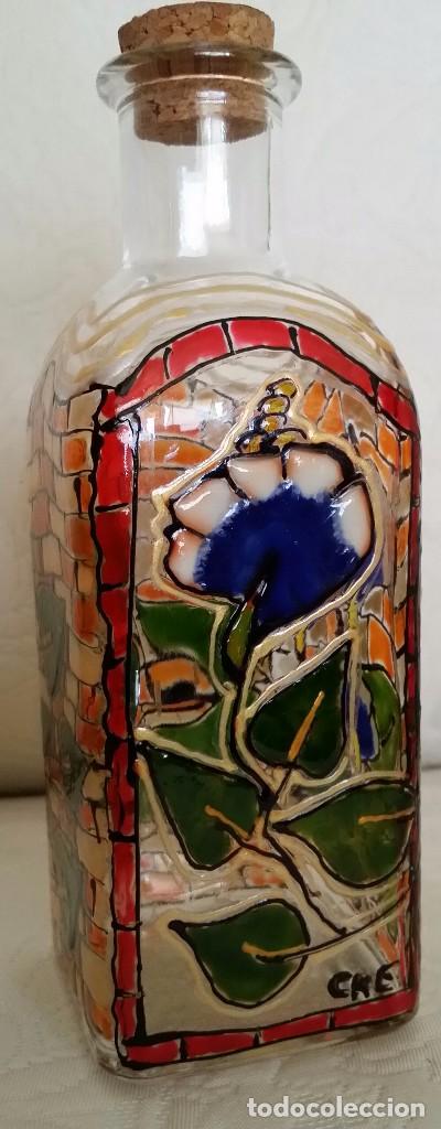 Antig&uuml;edades: BOTELLA ESMALTADA DE CRISTAL USA - Foto 1