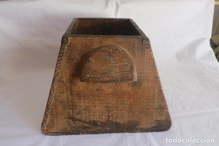 Antig&uuml;edades: medida de grano Aragonesa Cuartal - Foto 1