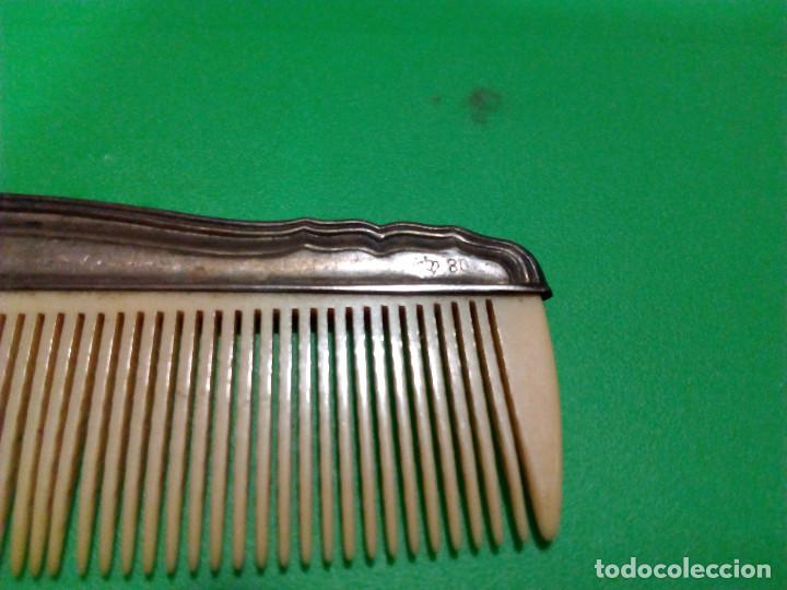 Antig&uuml;edades: ANTIGUO PEINE CON FUNDA DE PLATA - Foto 2