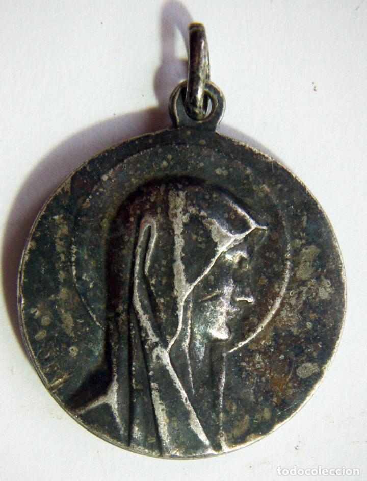 Antig&uuml;edades: Vieja medalla a identificar - Foto 2