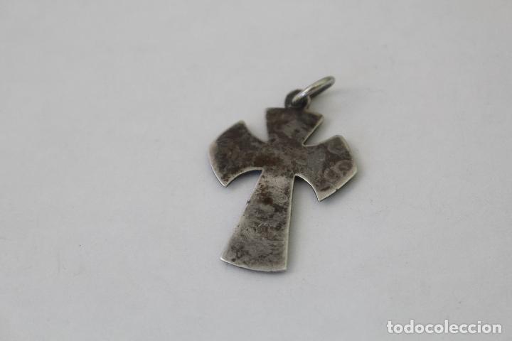 Antig&uuml;edades: cruz antigua en plata de ley - Foto 2