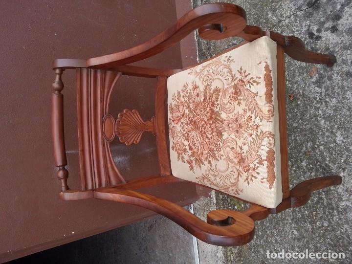 Antig&uuml;edades: SILLON DE CAOBA MACIZA S.XIX - Foto 1