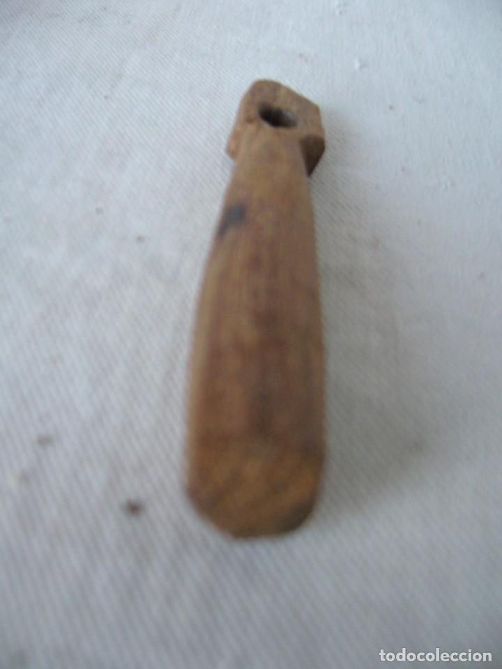 Antig&uuml;edades: BADAJO DE MADERA PARA CENCERRO - ESQUILA - Foto 3