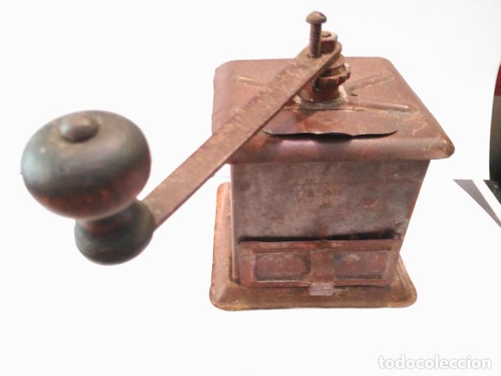 Antig&uuml;edades: RARO MOLINILLO CAFE ESPA&Ntilde;OL COLECCION PERFECTO DE CHAPA O HOJALATA Y MADERA SIGLO XVIII -XIX 98 EURO