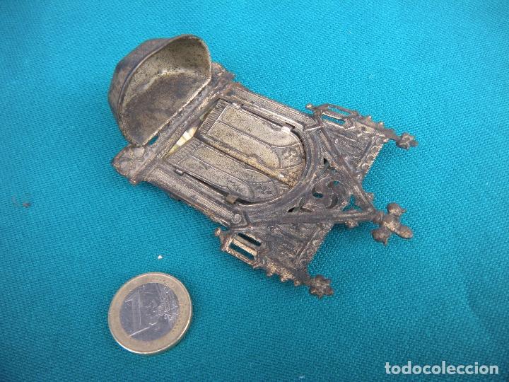 Antig&uuml;edades: BENDITERA CAPILLA CON VENTANAS - Foto 2