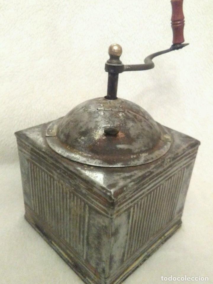 Oggetti Antichi: GRANDE &Uacute;NICO RARO Y MUSEO ANTIGUO MOLINILLO CAFE ESPA&Ntilde;OL HIERRO HOJALATA pieza de museo